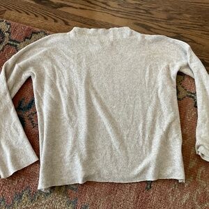 Zara Trafaluc women’s oatmeal light sweater top size S